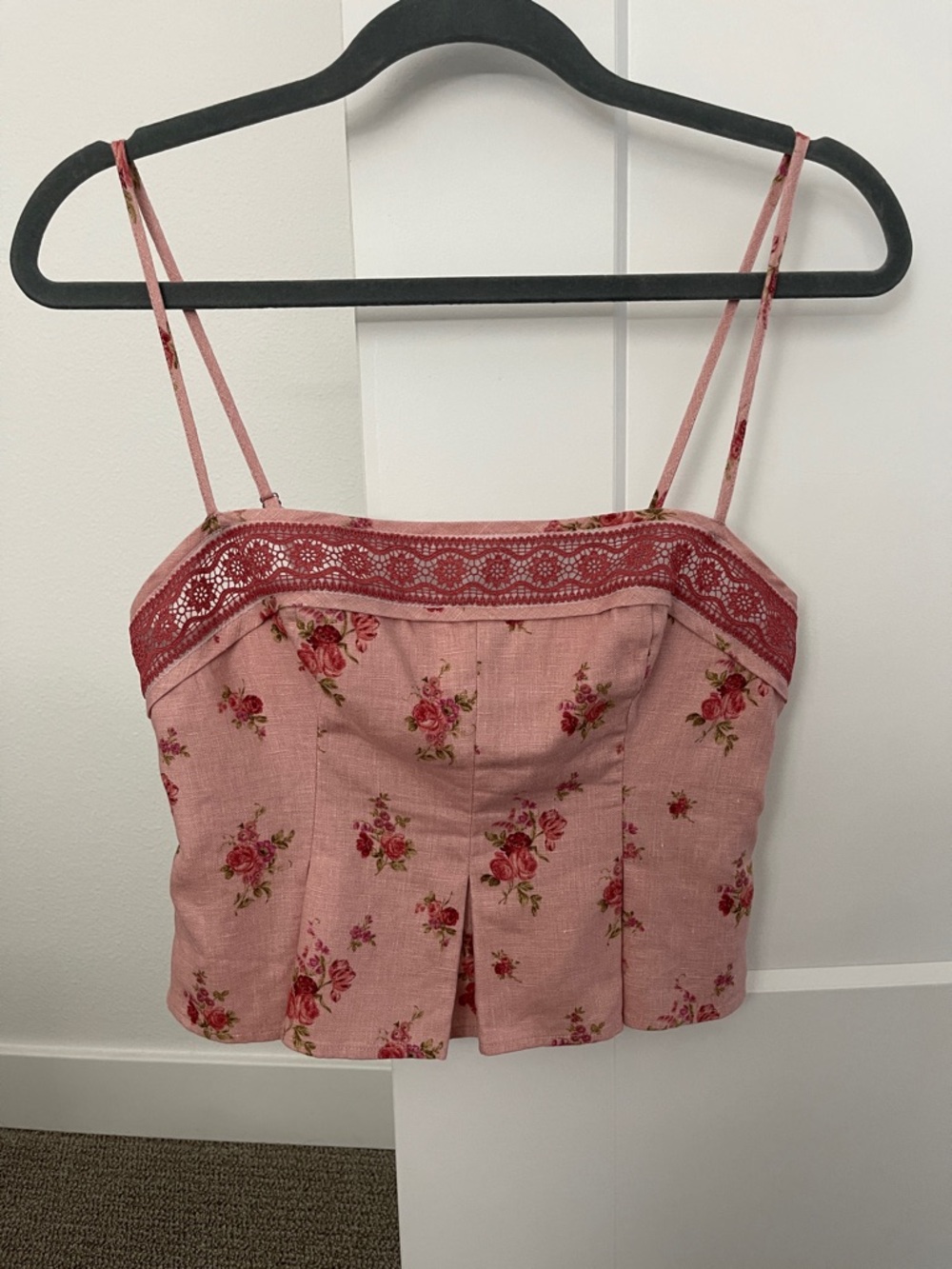 Reformation Meryl Linen Top in Te Time Pink Mauve.Floral Lace-Trim Pink Cami Top